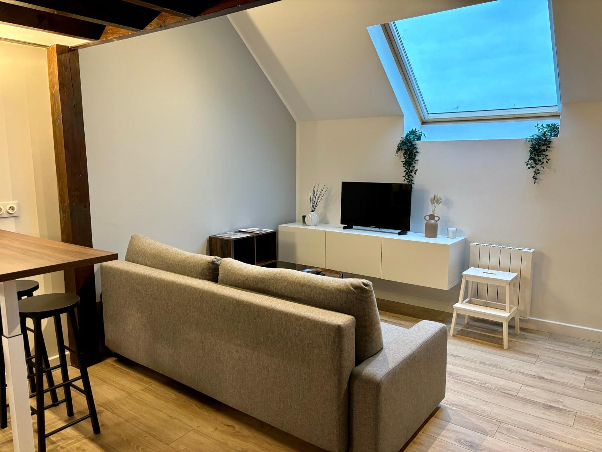 Ferienwohnung Le Petit Jardin, Proche Gare, Hyper Centre Cambrai Exterior foto